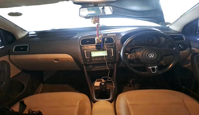2013 Volkswagen Vento HIGHLINE DIESEL 1.6, Diesel, Manual, 83,734 km, interior