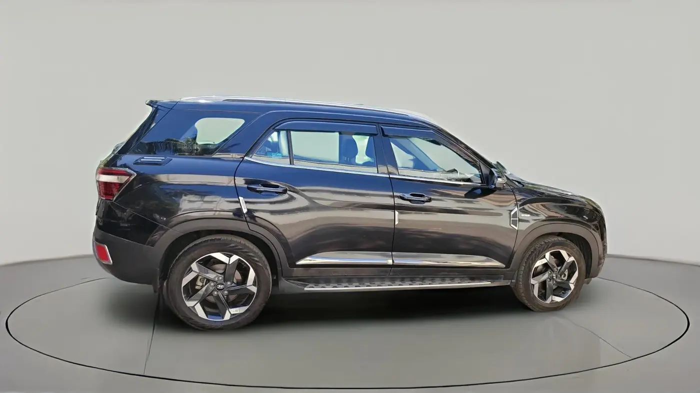 2024 Hyundai ALCAZAR PLATINUM (O) 7STR 1.5 AT, Petrol, Automatic, 14,247 km, exterior