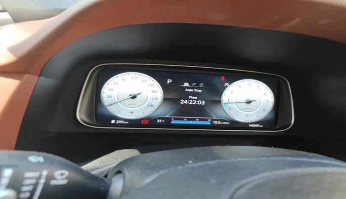 2024 Hyundai ALCAZAR PLATINUM (O) 7STR 1.5 AT, Petrol, Automatic, 14,247 km, interior