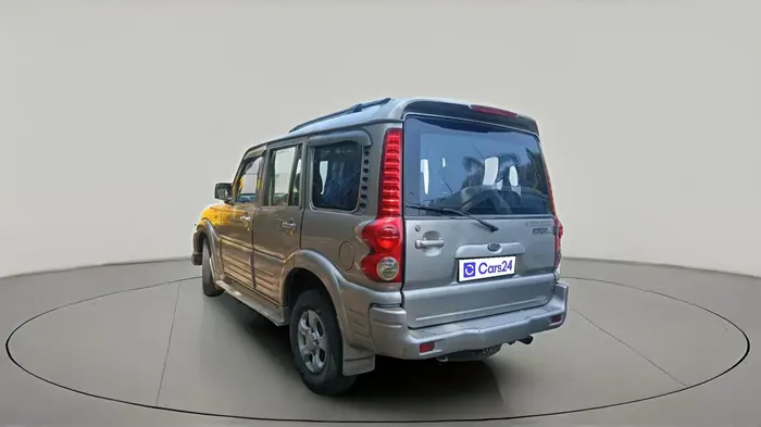 2007 Mahindra Scorpio 2.6 SLX CRDE, Diesel, Manual, 53,840 km, exterior