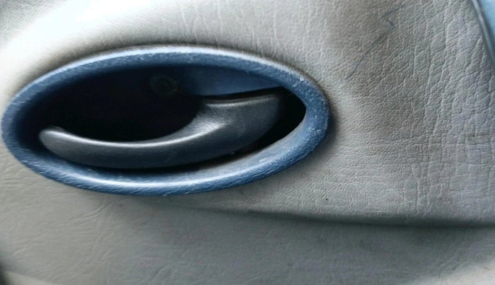 2007 Mahindra Scorpio 2.6 SLX CRDE, Diesel, Manual, 53,840 km, interior