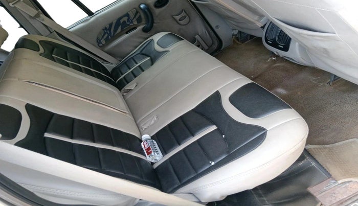 2007 Mahindra Scorpio 2.6 SLX CRDE, Diesel, Manual, 53,840 km, interior