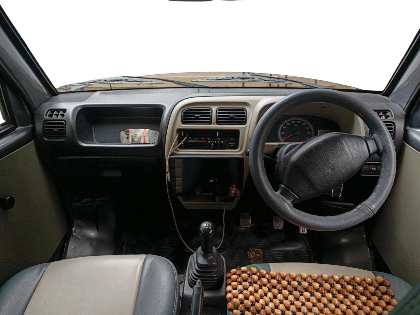 2017 Maruti Eeco 5 STR WITH A/C+HTR CNG, CNG, Manual, 1,28,748 km, interior