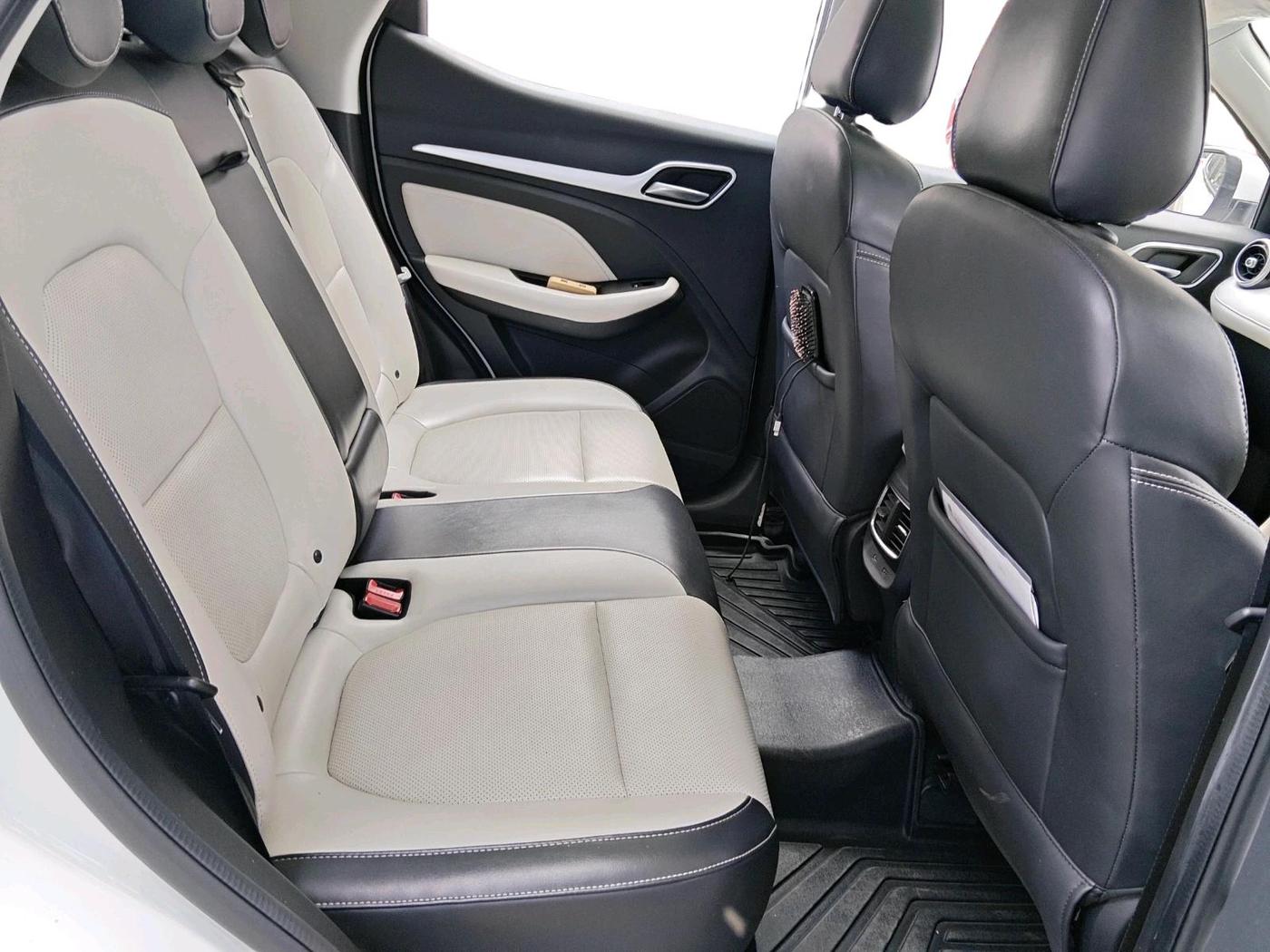 2022 MG ASTOR SHARP EX 1.5 MT, Petrol, Manual, 20,859 km, interior