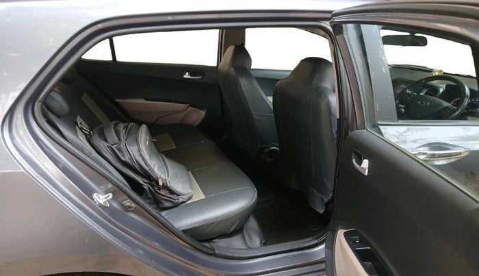 2017 Hyundai Grand i10 ASTA 1.2 KAPPA VTVT, Petrol, Manual, 33,114 km, interior