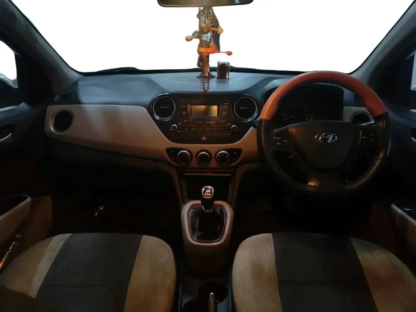 2017 Hyundai Xcent S 1.2, Petrol, Manual, 41,676 km, interior