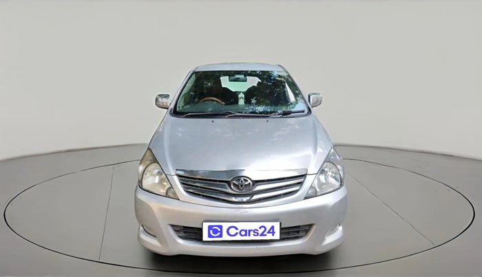 2011 Toyota Innova V 2.5 8 STR, Diesel, Manual, 3,25,740 km, exterior