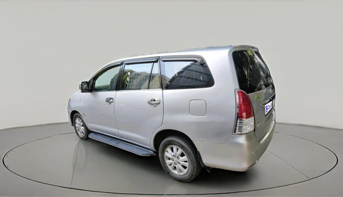 2011 Toyota Innova V 2.5 8 STR, Diesel, Manual, 3,25,740 km, exterior