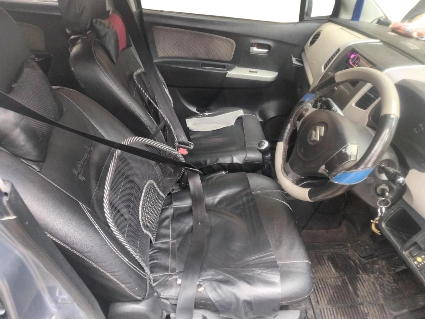 2013 Maruti Wagon R 1.0 LXI CNG, CNG, Manual, 1,11,919 km, interior