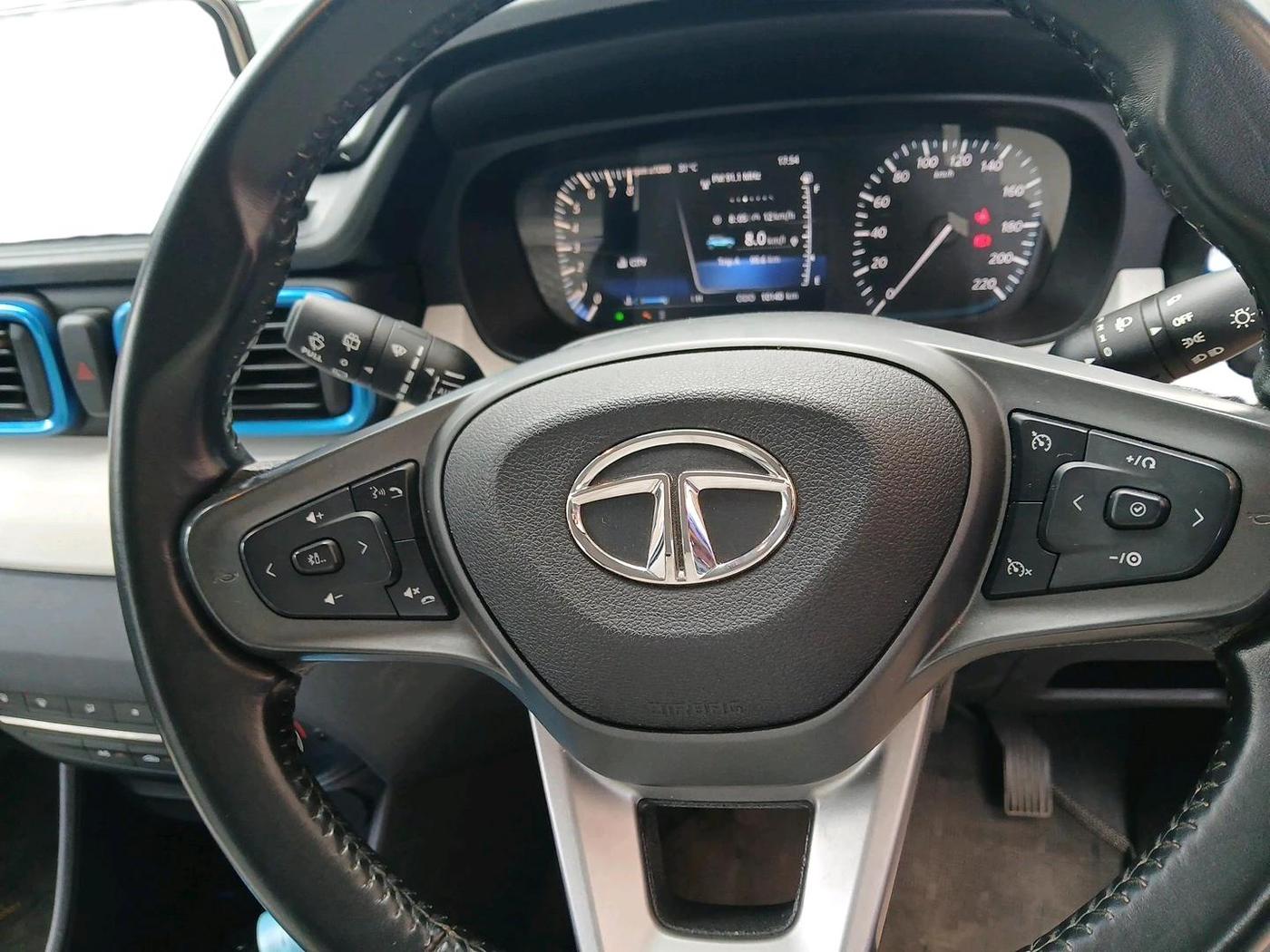 2022 Tata PUNCH CREATIVE  1.2 RTN DUAL TONE, Petrol, Manual, 10,140 km, interior
