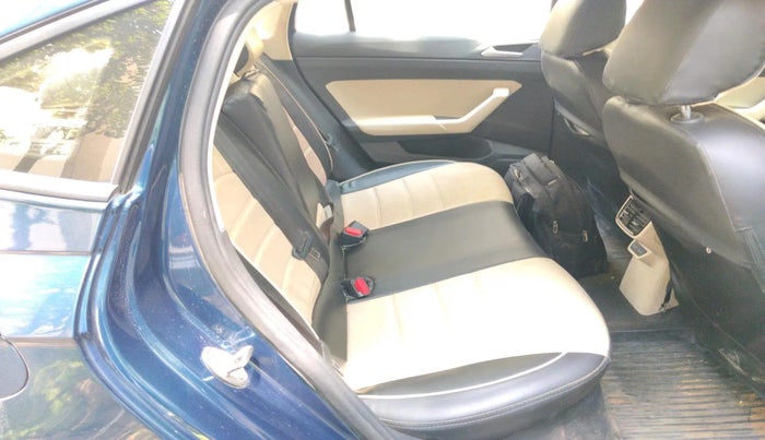 2024 Volkswagen VIRTUS HIGHLINE TSI 1.0 MT, Petrol, Manual, 24,000 km, interior