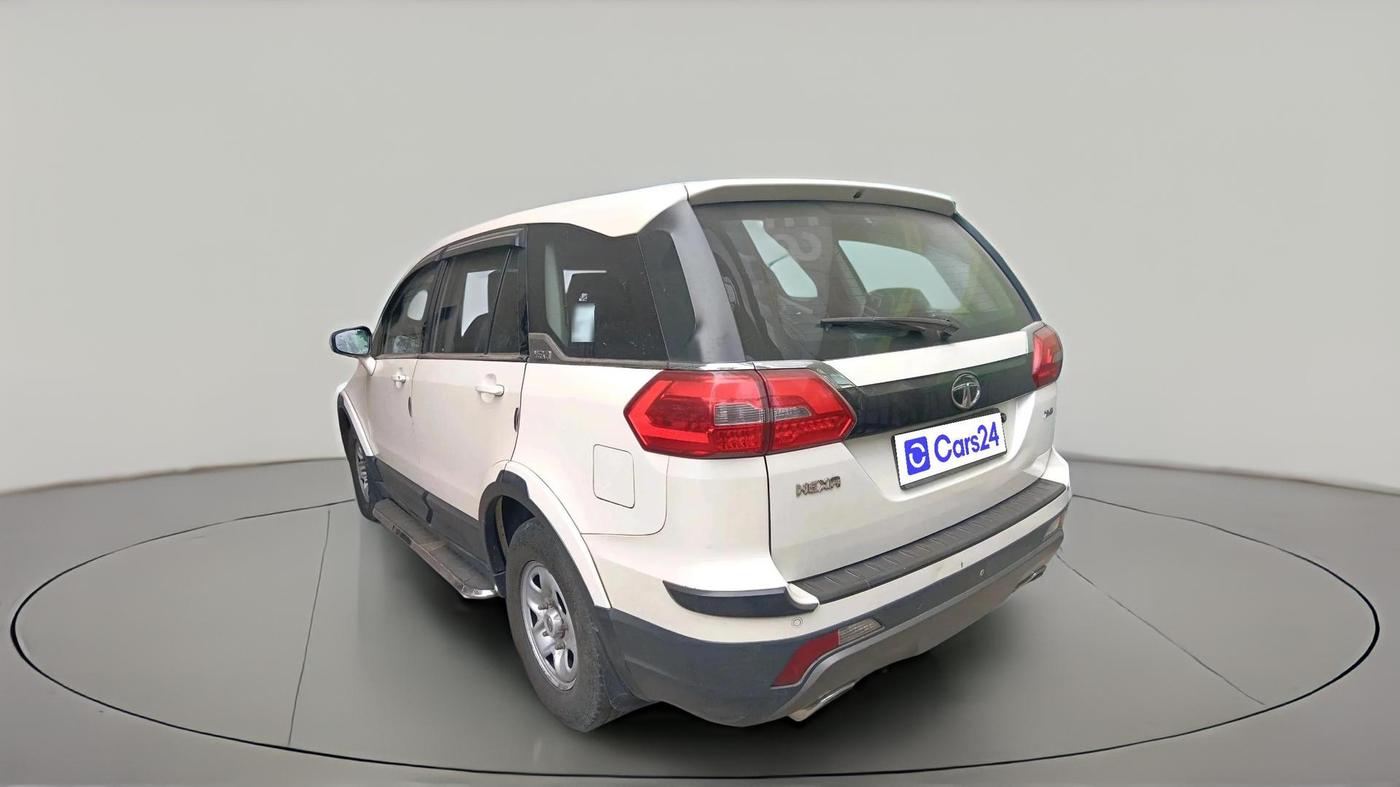 2017 Tata Hexa XMA 4X2 7 STR, Diesel, Automatic, 86,871 km, exterior