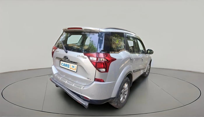 2018 Mahindra XUV500 W9, Diesel, Manual, 95,781 km, exterior