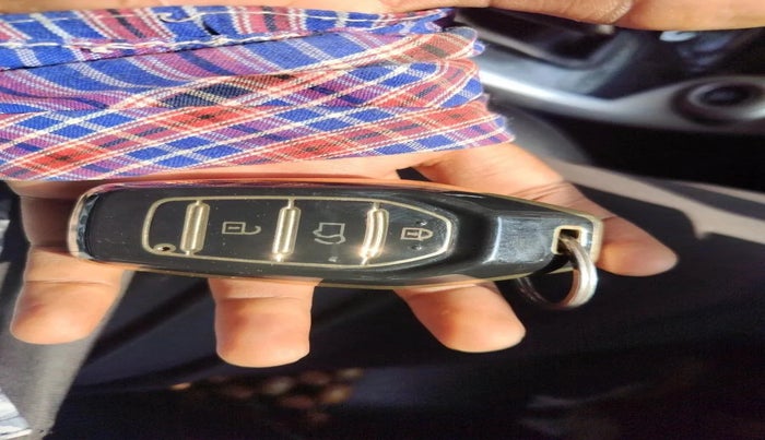 2018 Mahindra XUV500 W9, Diesel, Manual, 95,781 km, interior