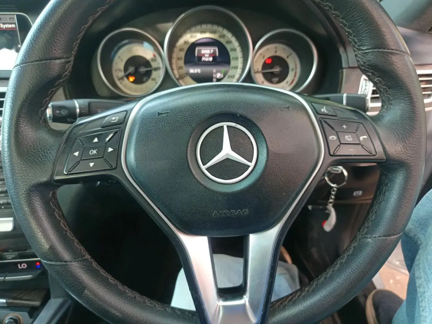 2014 Mercedes Benz E Class E 250 CDI AVANTGARDE, Diesel, Automatic, 71,618 km, interior