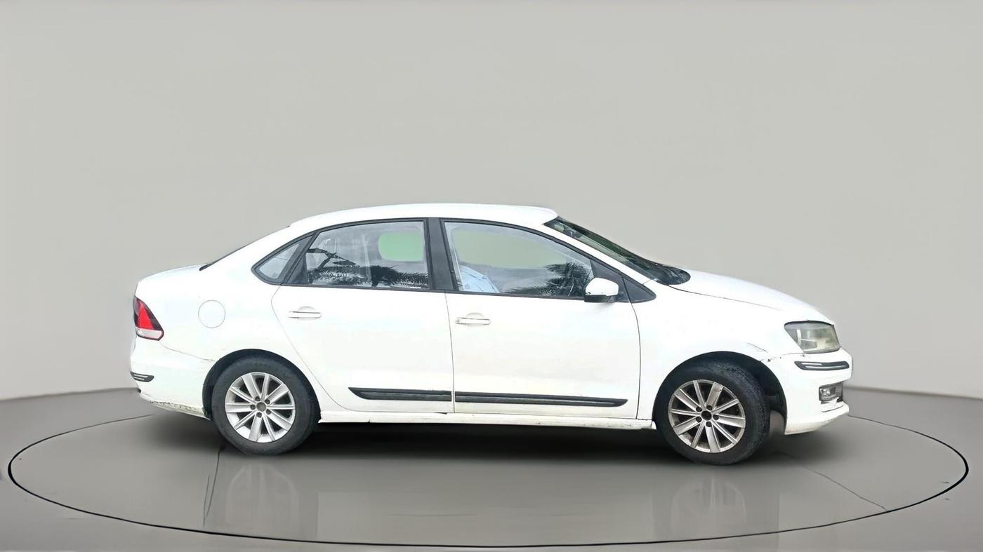 2017 Volkswagen Vento HIGHLINE 1.6 MPI, Petrol, Manual, 85,644 km, exterior