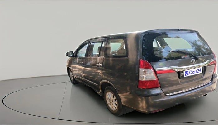 2014 Toyota Innova 2.5 VX 8 STR, Diesel, Manual, 1,43,265 km, exterior