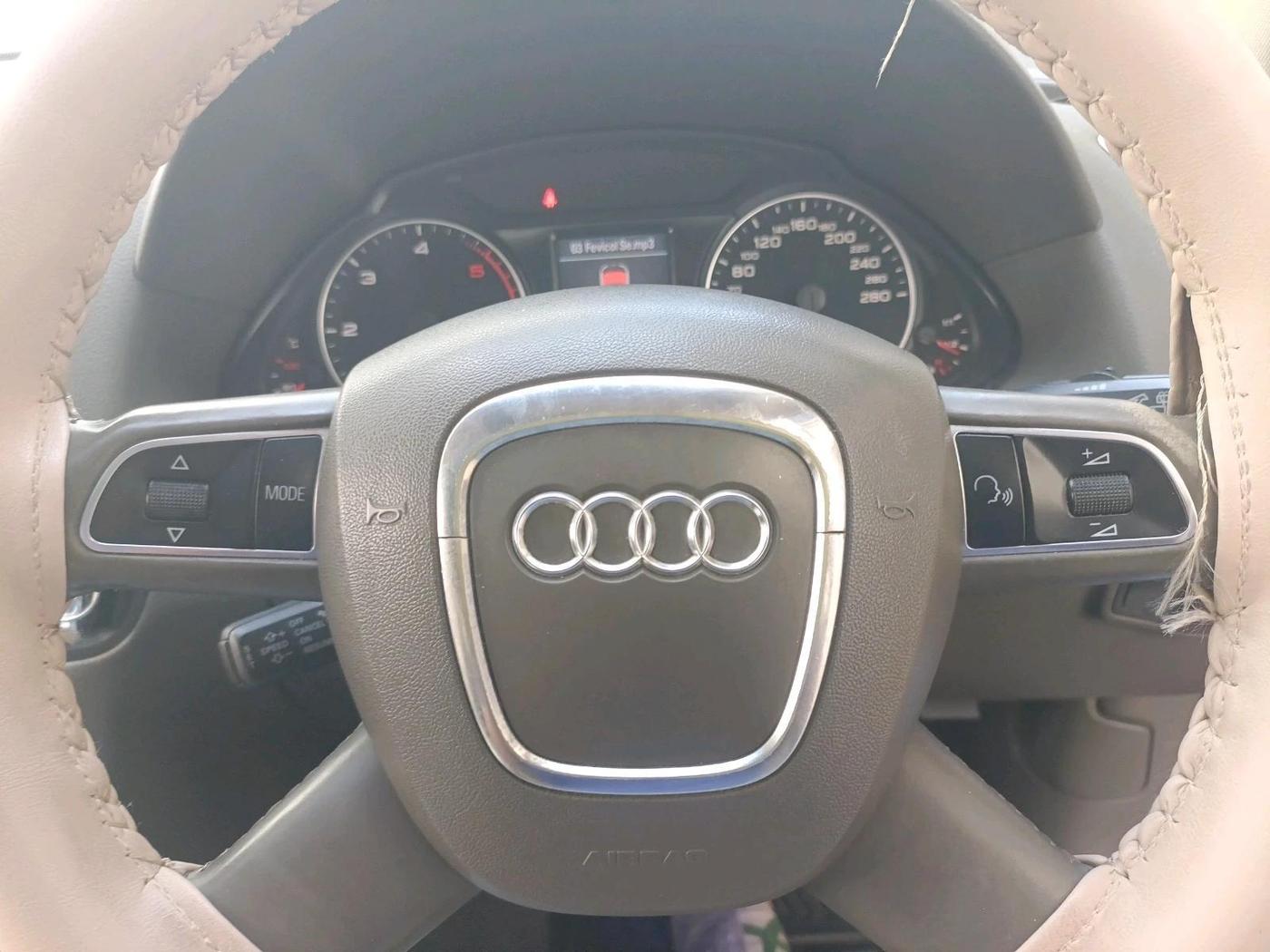 2012 Audi Q5 2.0 TDI QUATTRO, Diesel, Automatic, 97,721 km, interior