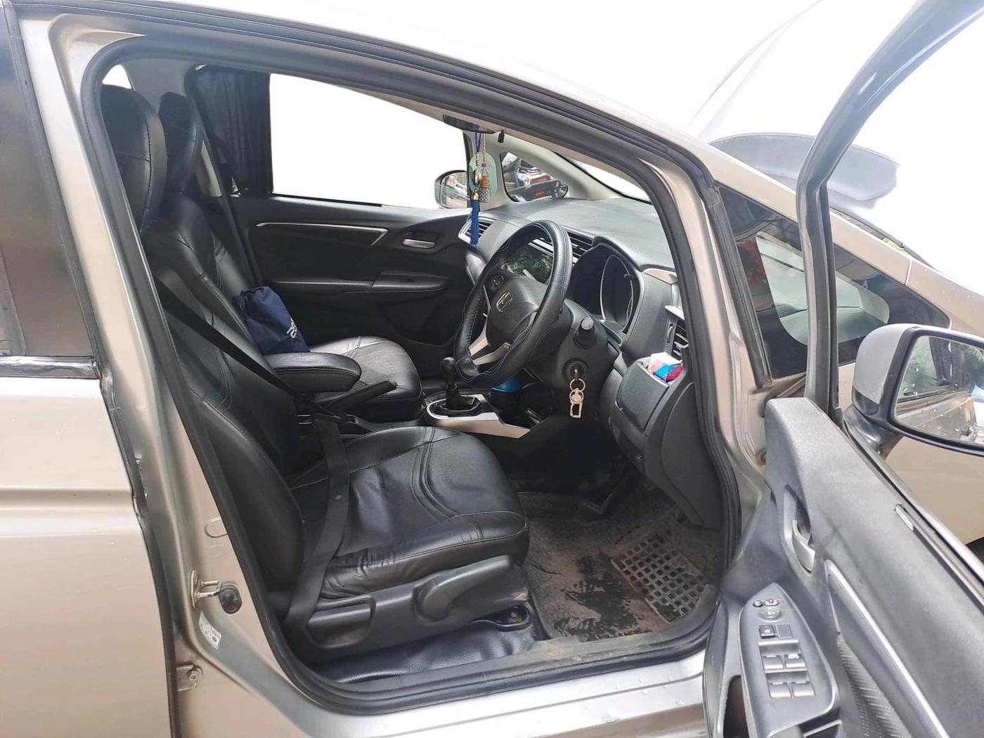2016 Honda Jazz 1.2L I-VTEC VX, Petrol, Manual, 76,107 km, interior
