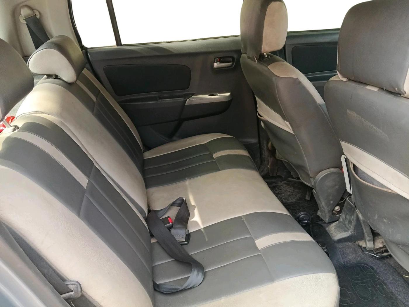 2011 Maruti Wagon R 1.0 VXI, Petrol, Manual, 55,500 km, interior