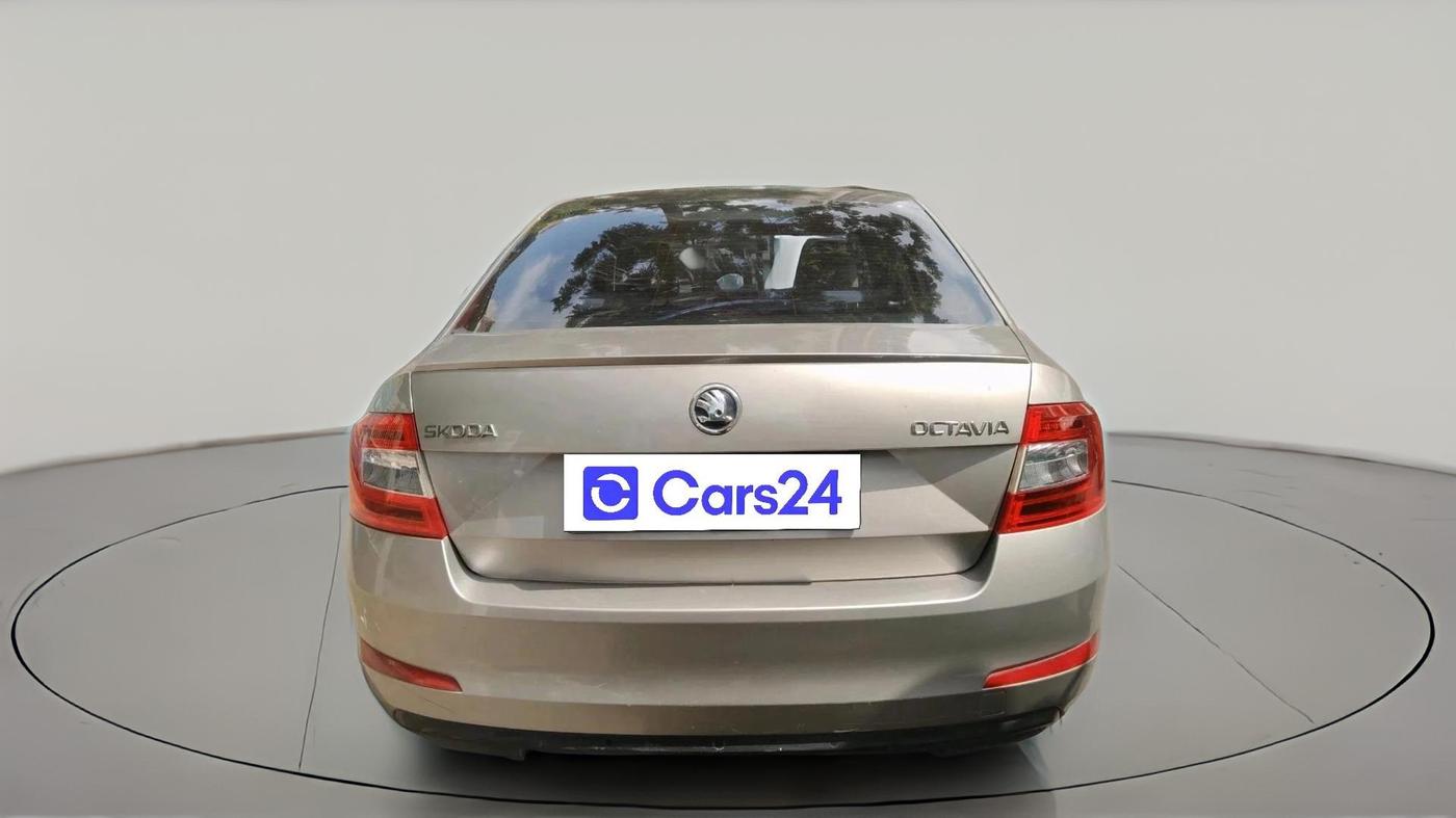 2015 Skoda Octavia AMBITION 2.0 TDI AT, Diesel, Automatic, 63,143 km, exterior