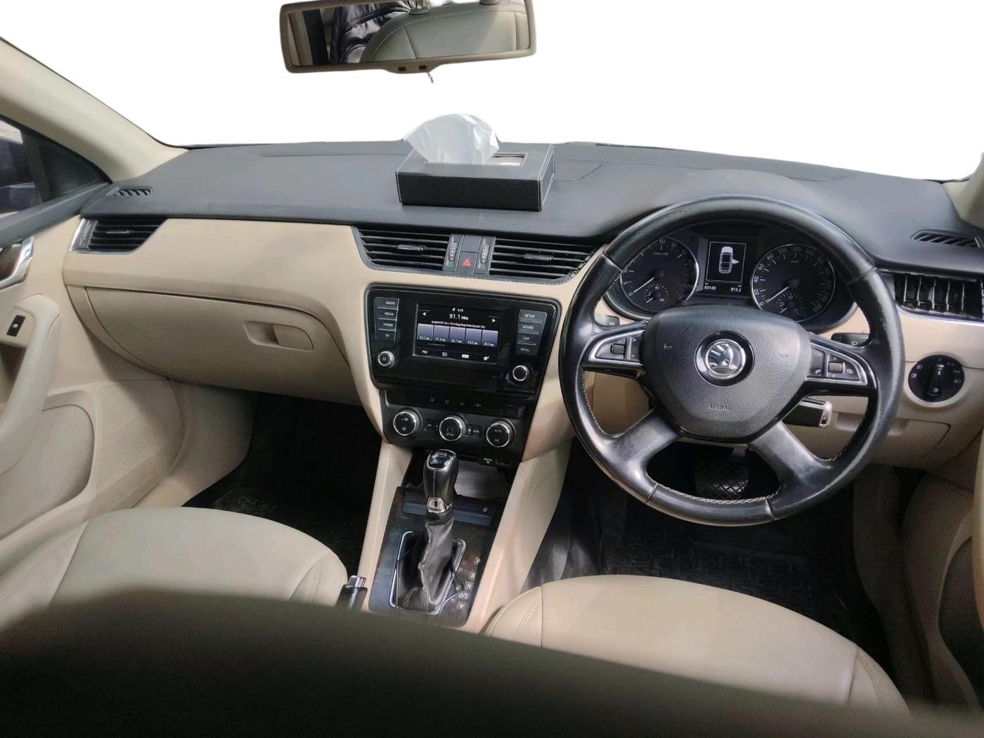 2015 Skoda Octavia AMBITION 2.0 TDI AT, Diesel, Automatic, 63,143 km, interior