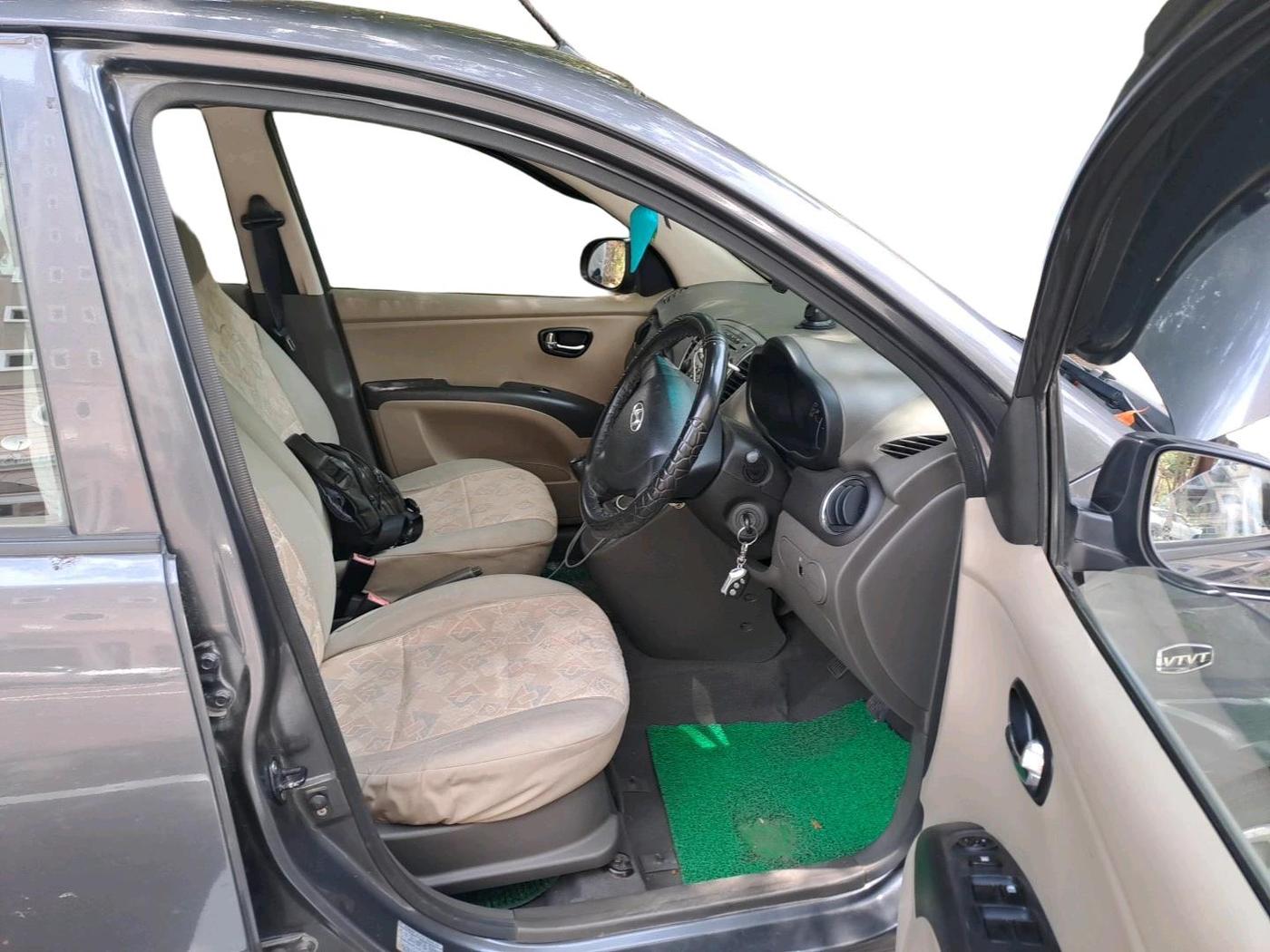 2011 Hyundai i10 SPORTZ 1.2, Petrol, Manual, 97,334 km, interior