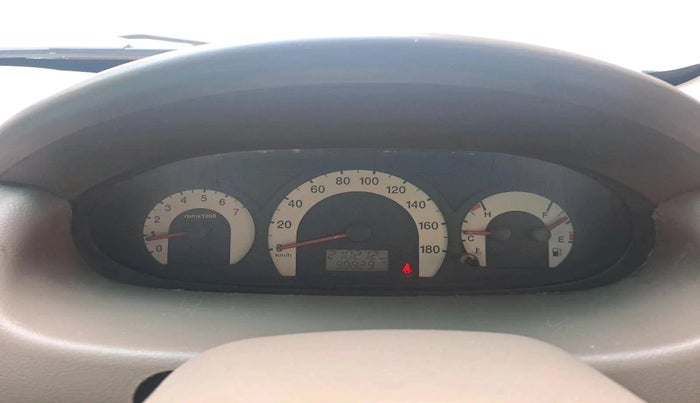 2011 Mahindra Xylo E8 BS III, Diesel, Manual, 90,829 km, interior