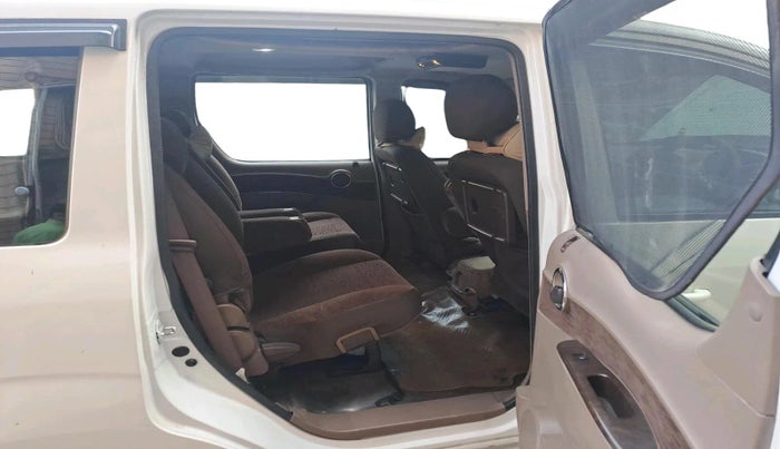2011 Mahindra Xylo E8 BS III, Diesel, Manual, 90,829 km, interior