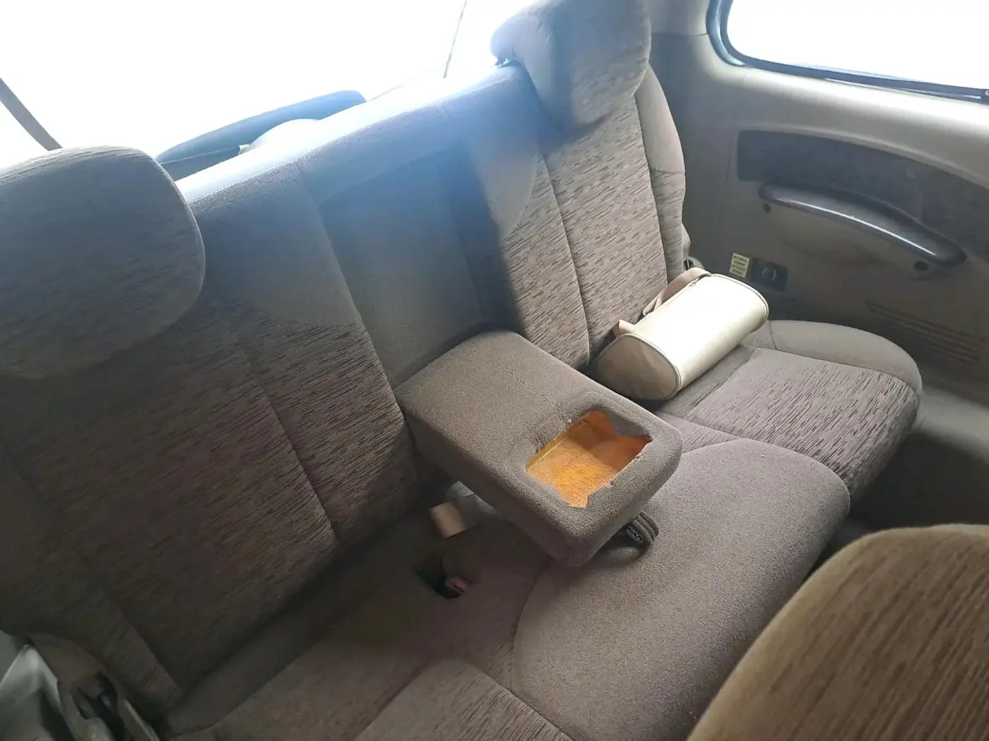 2011 Mahindra Xylo E8 BS III, Diesel, Manual, 90,829 km, interior