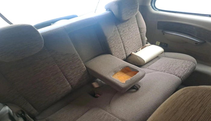 2011 Mahindra Xylo E8 BS III, Diesel, Manual, 90,829 km, interior