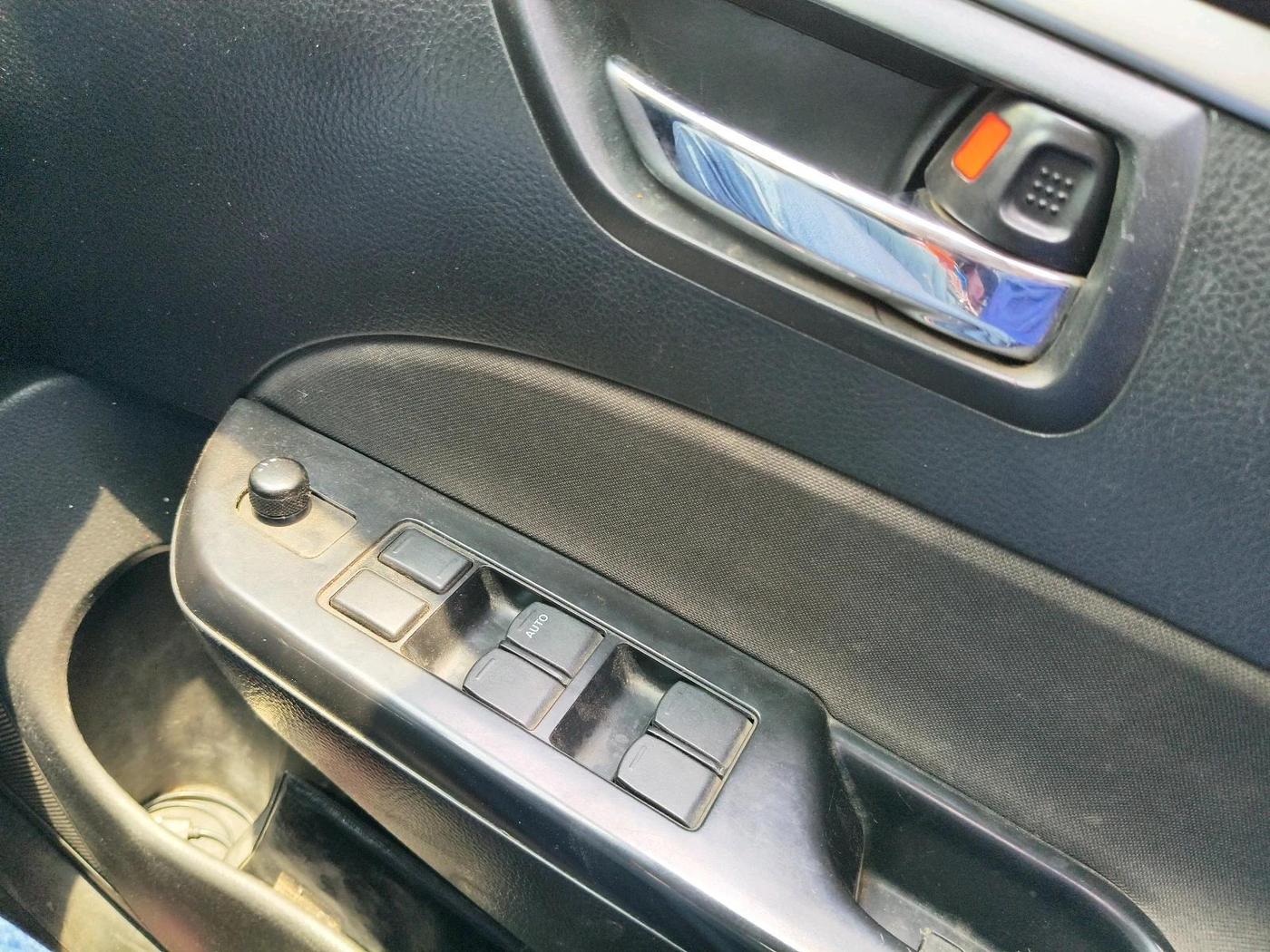 2012 Maruti Swift VDI, Diesel, Manual, 1,38,823 km, interior
