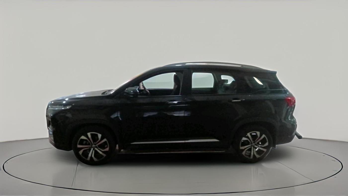 2024 MG HECTOR PLUS Select Pro 1.5 MT 7 STR, Petrol, Manual, 4,508 km, exterior