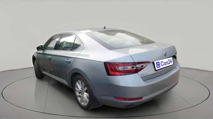 2018 Skoda Superb L&K 1.8 TSI AT, Petrol, Automatic, 87,472 km, exterior