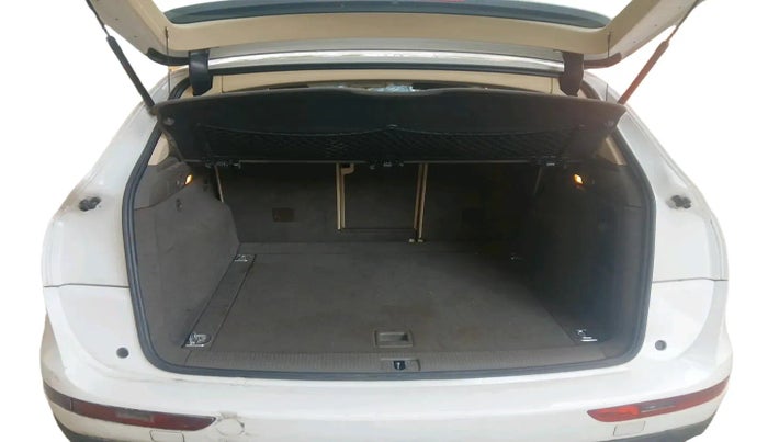 2013 Audi Q5 2.0 TDI QUATTRO, Diesel, Automatic, 1,52,809 km, exterior