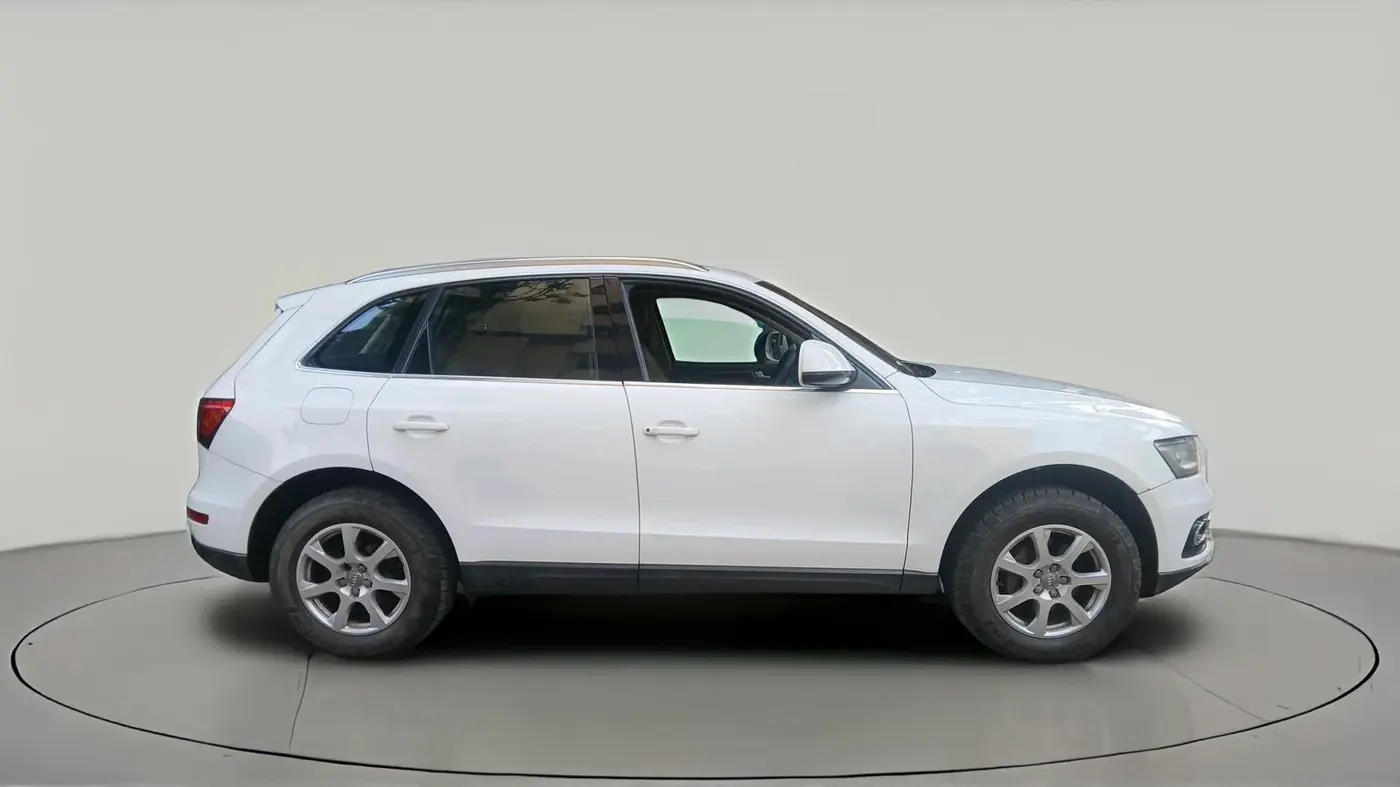 2013 Audi Q5 2.0 TDI QUATTRO, Diesel, Automatic, 1,52,810 km, exterior