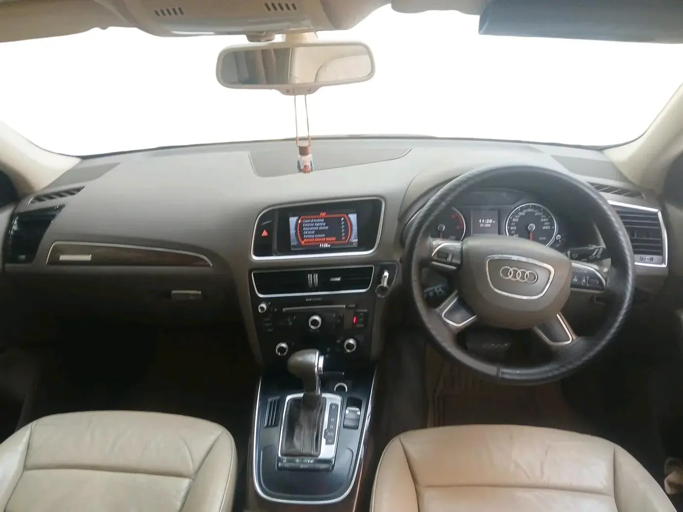 2013 Audi Q5 2.0 TDI QUATTRO, Diesel, Automatic, 1,52,810 km, interior