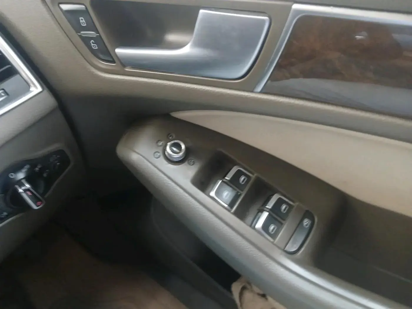 2013 Audi Q5 2.0 TDI QUATTRO, Diesel, Automatic, 1,52,810 km, interior