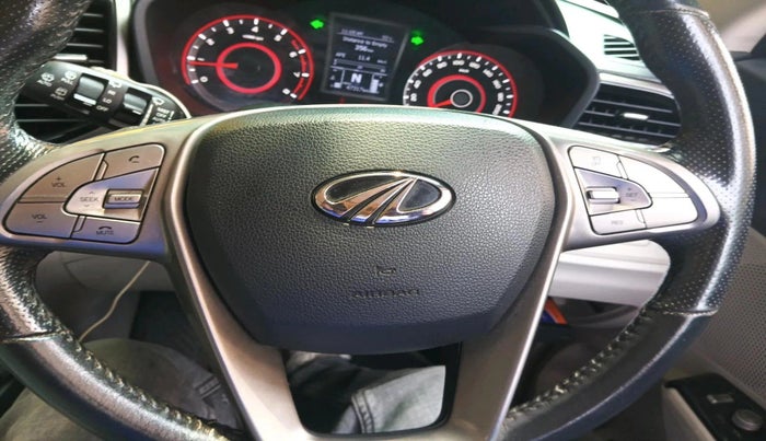 2021 Mahindra XUV300 W8 (O) 1.2 PETROL AMT, Petrol, Automatic, 47,317 km, interior
