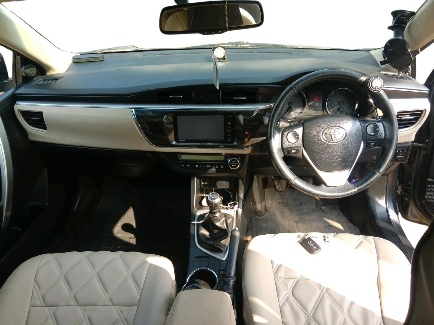 2015 Toyota Corolla Altis GL PETROL, Petrol, Manual, 72,458 km, interior
