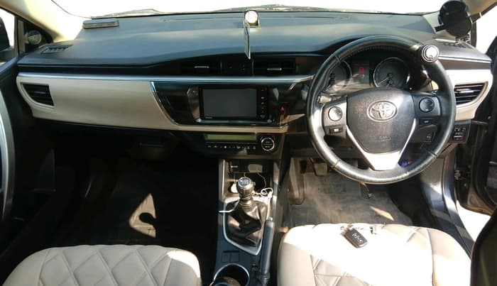 2015 Toyota Corolla Altis GL PETROL, Petrol, Manual, 72,458 km, interior