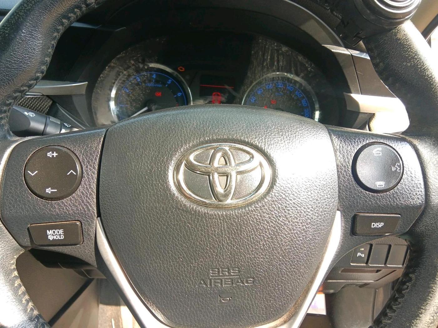 2015 Toyota Corolla Altis GL PETROL, Petrol, Manual, 72,458 km, interior