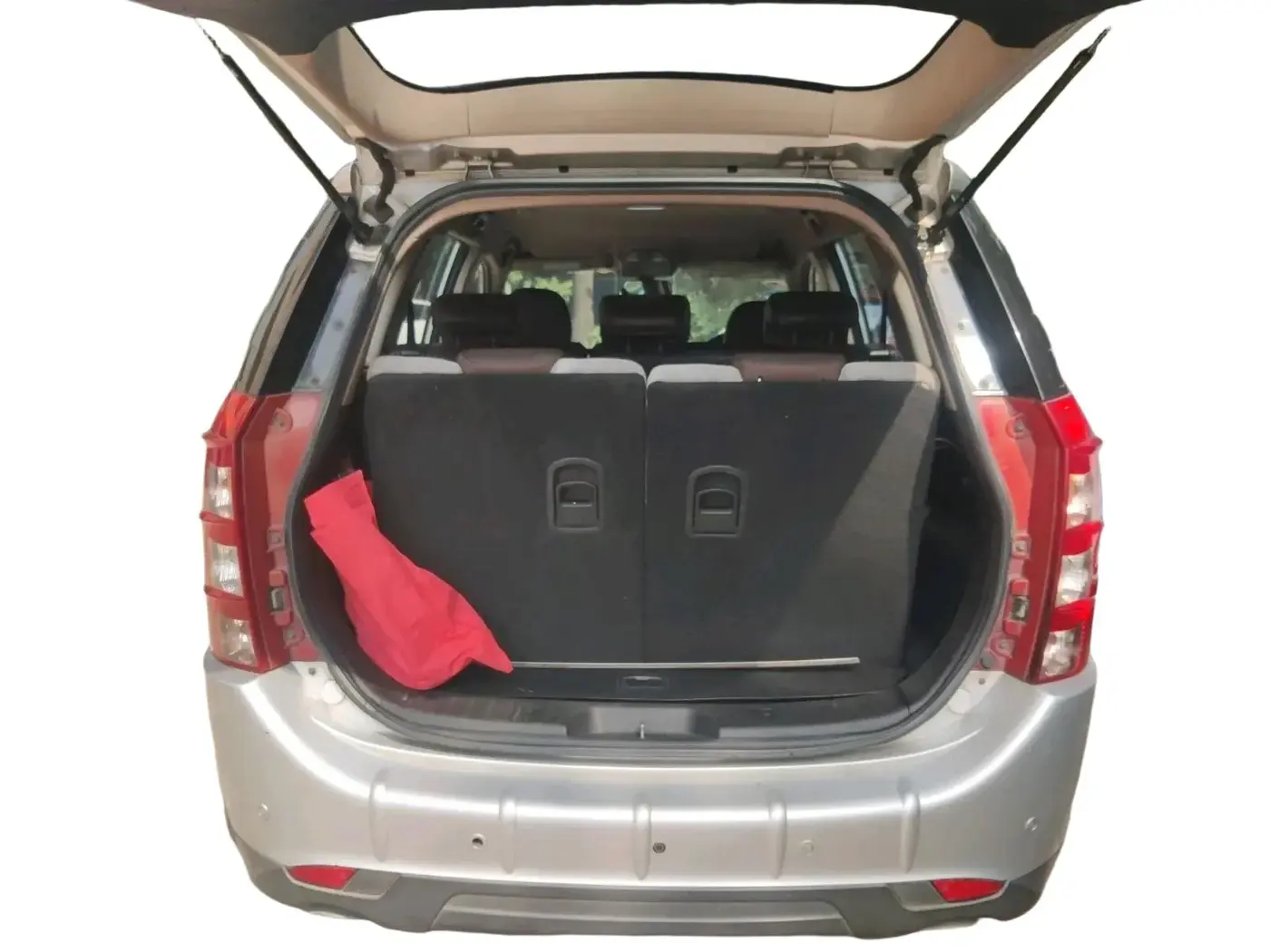 2012 Mahindra XUV500 W8, Diesel, Manual, 90,467 km, exterior