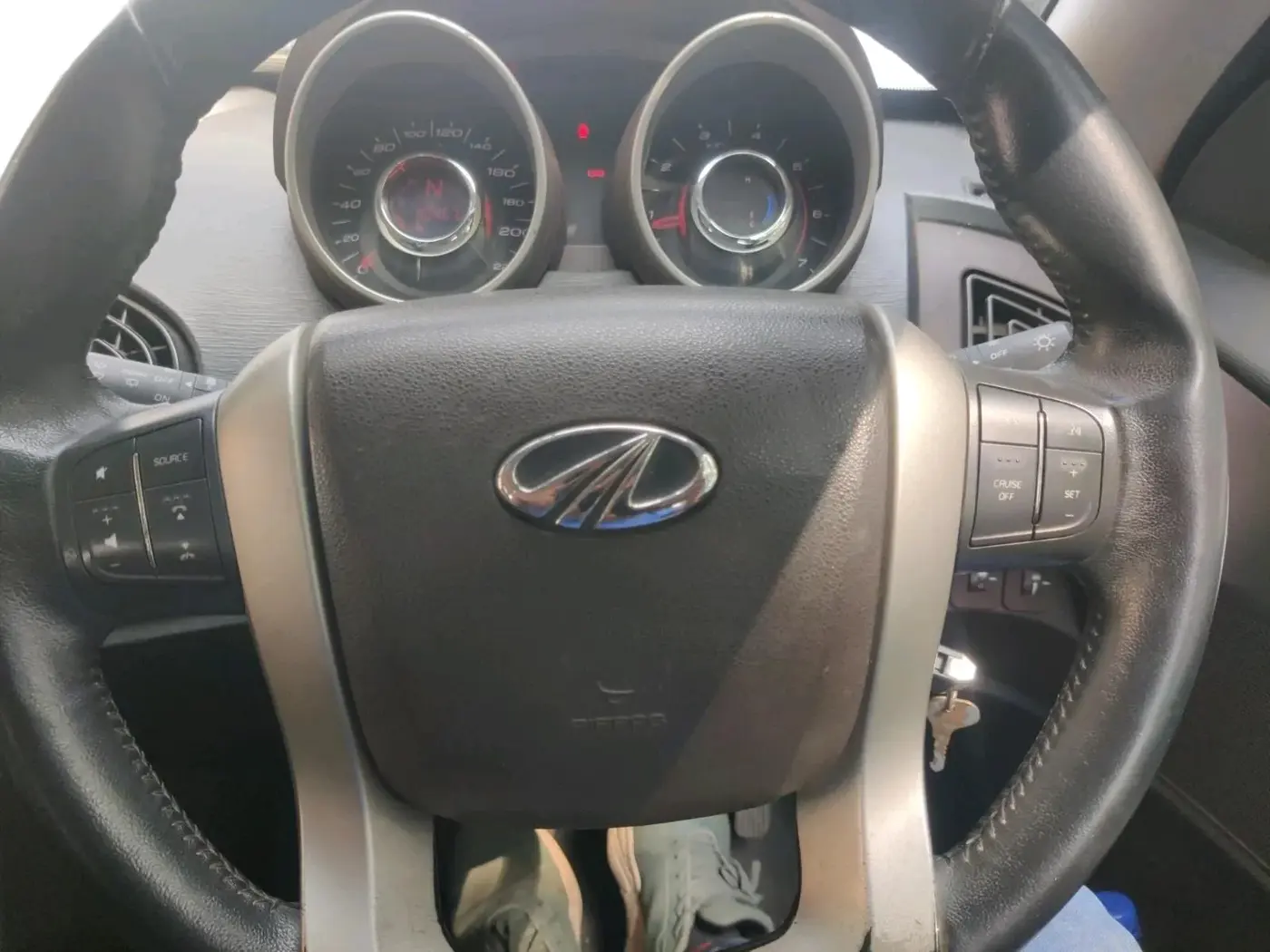 2012 Mahindra XUV500 W8, Diesel, Manual, 90,467 km, interior