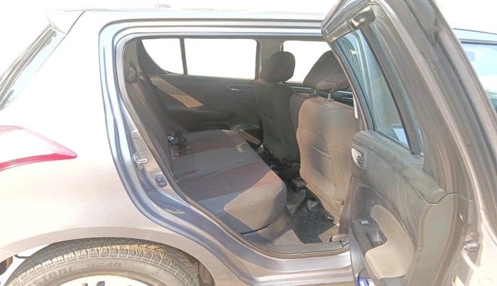 2015 Maruti Swift VXI, Petrol, Manual, 32,070 km, interior
