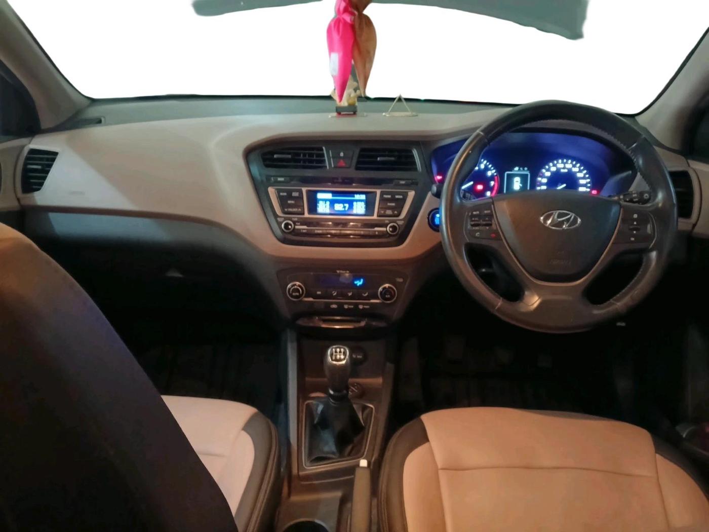 2016 Hyundai Elite i20 ASTA 1.2, Petrol, Manual, 61,245 km, interior