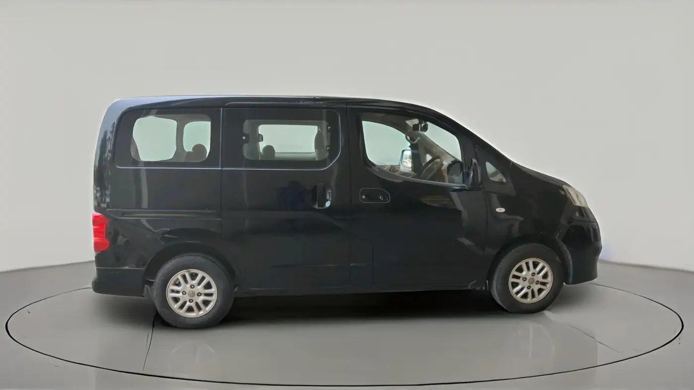 2012 Nissan Evalia XV, Diesel, Manual, 1,62,109 km, exterior