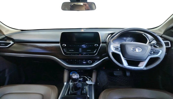 2021 Tata Harrier XZA 2.0L, Diesel, Automatic, 3,70,000 km, interior