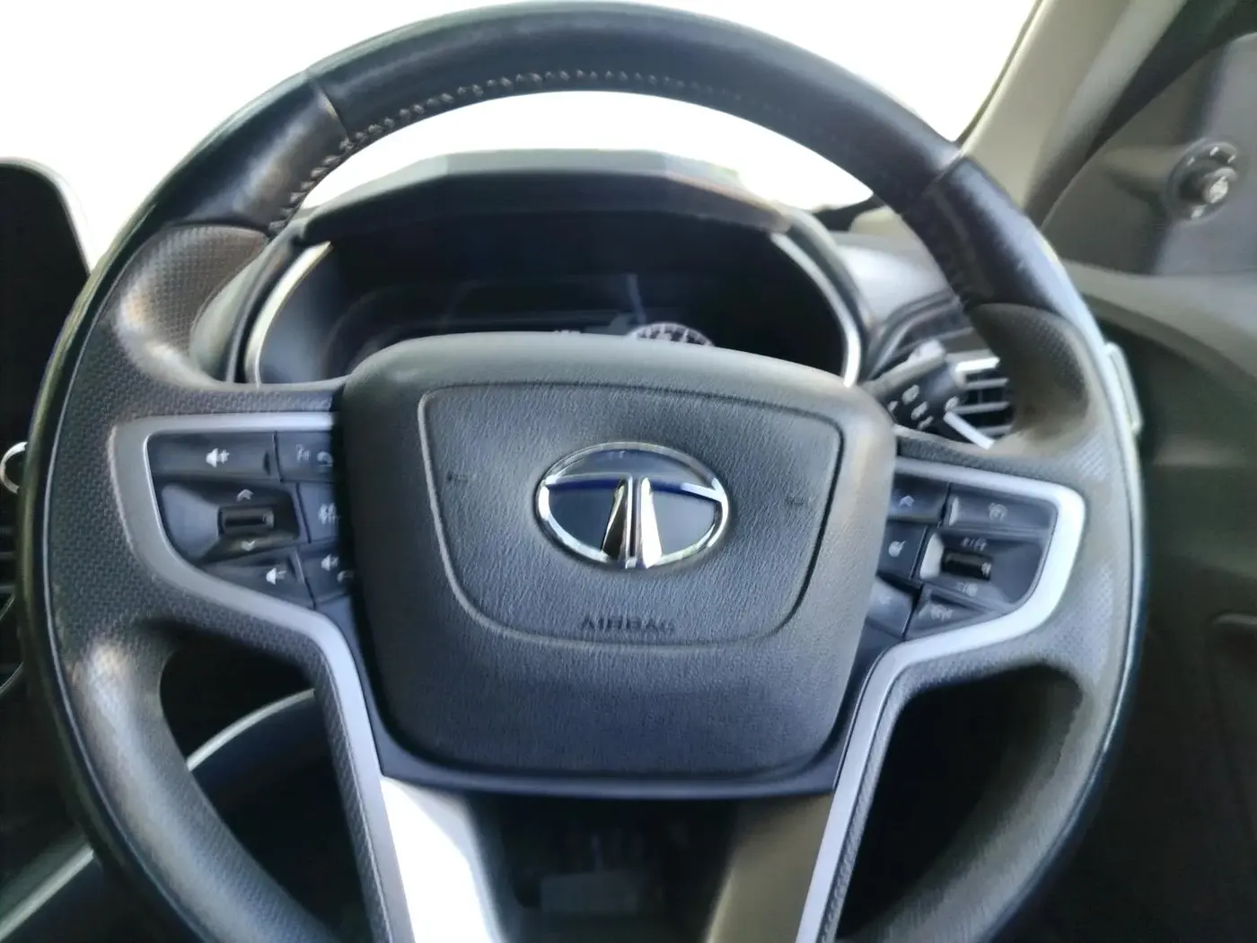 2021 Tata Harrier XZA 2.0L, Diesel, Automatic, 3,70,000 km, interior