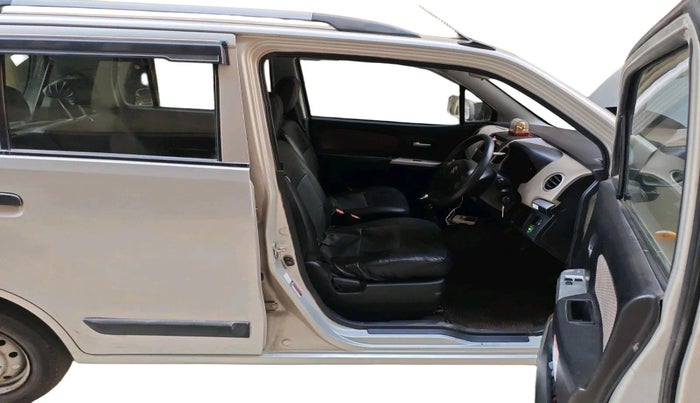 2013 Maruti Wagon R 1.0 LXI CNG, CNG, Manual, 1,11,172 km, interior